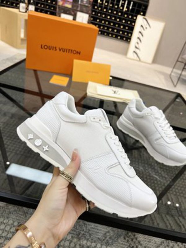 LV SHOES SIZE