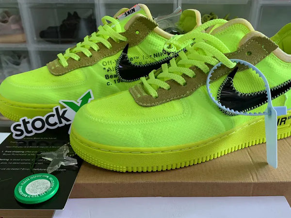 OFF-WHITE NIKE AIR FORCE 1 LOW VOLT AO4606-700