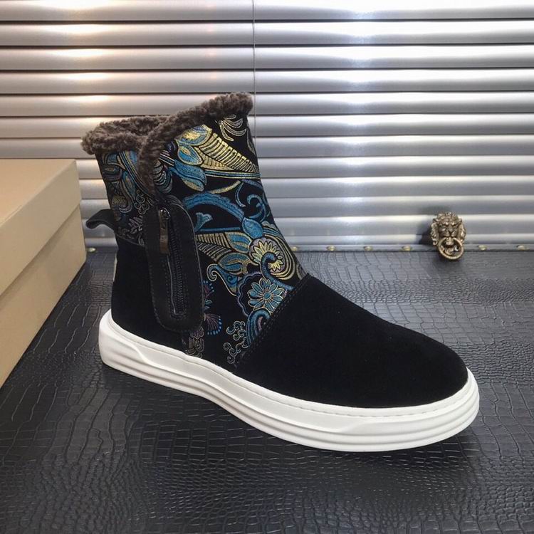 UGG high top shoes man sz  BH7012