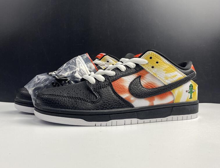 Nike SB Dunk Low Raygun BQ6832-001