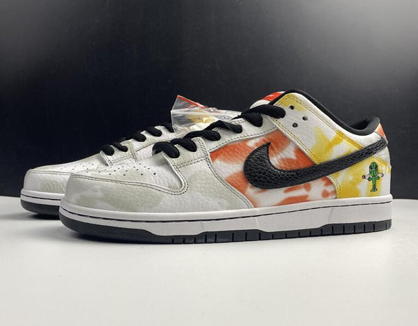 Nike SB Dunk Low Raygun Tie-Dye white BQ6832-101