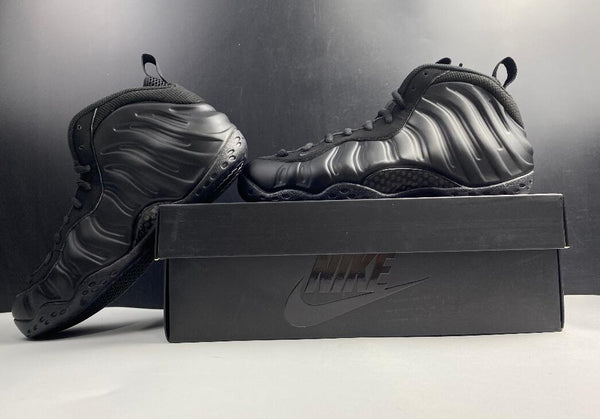 NIKE AIR FOAMPOSITE triple black