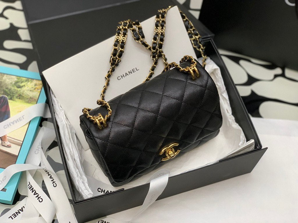 CHANEL bag