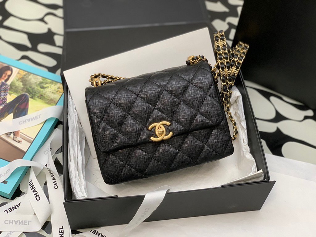 CHANEL bag