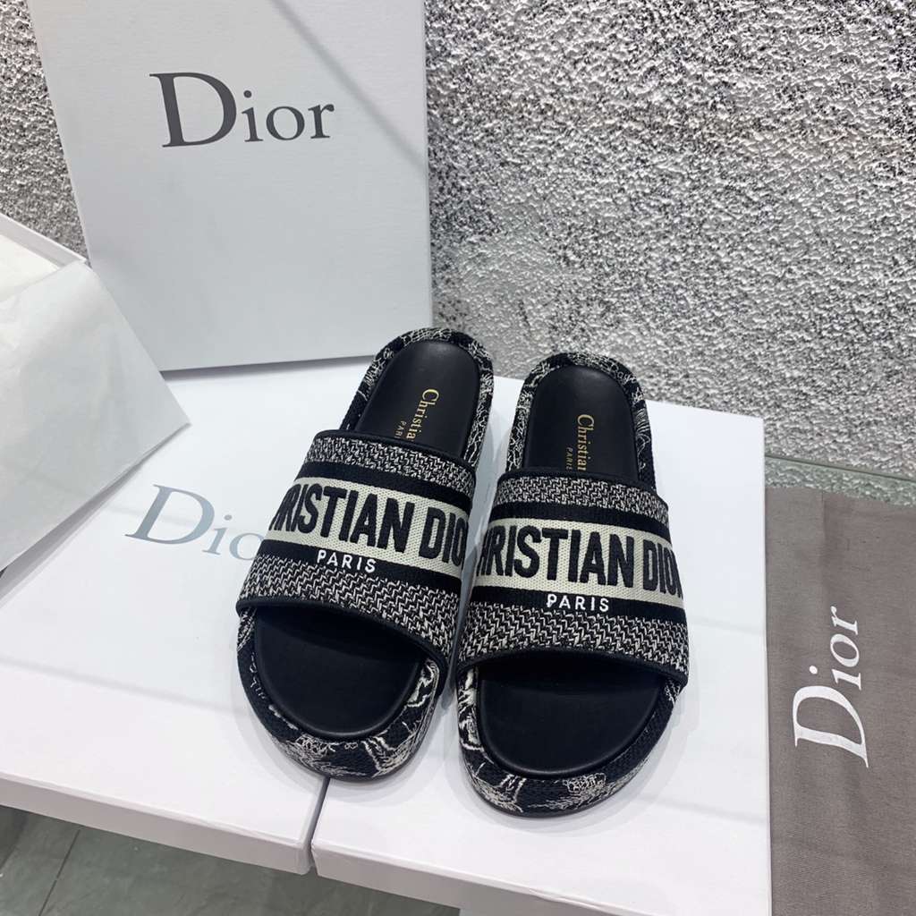 Dior sneakers