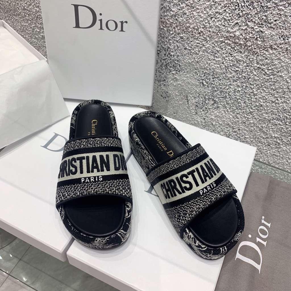 Dior sneakers