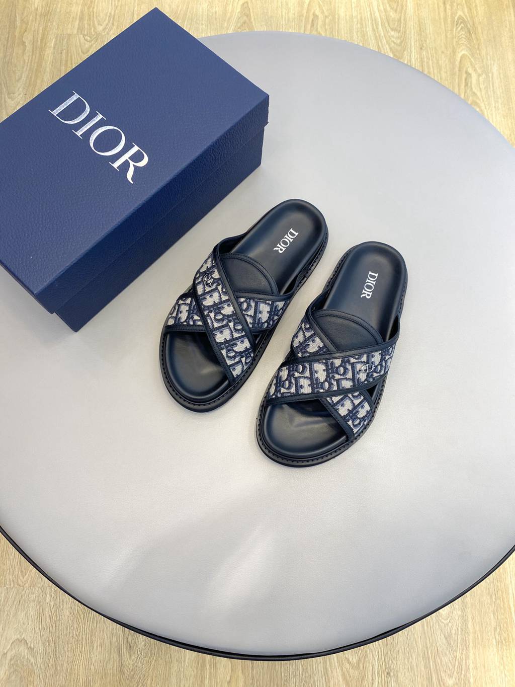 Dior sneakers