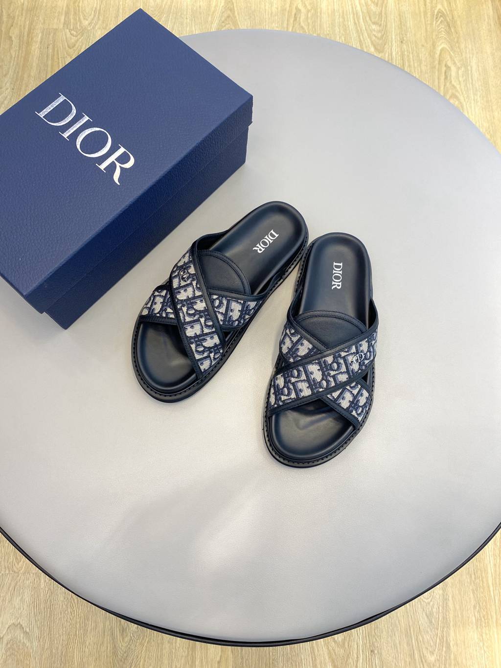 Dior sneakers