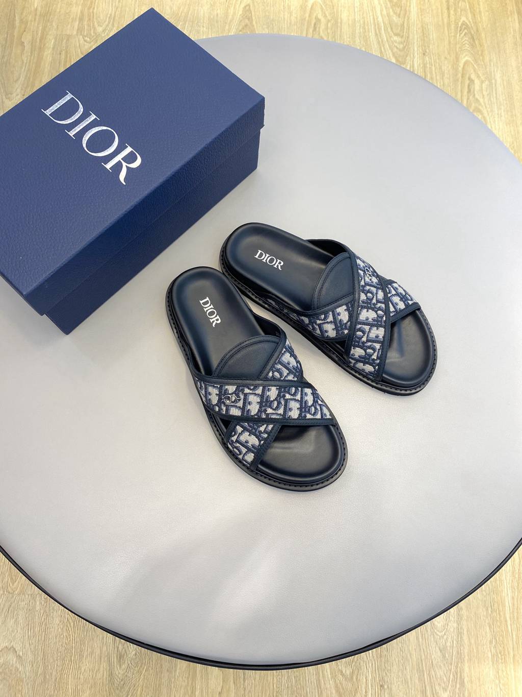 Dior sneakers