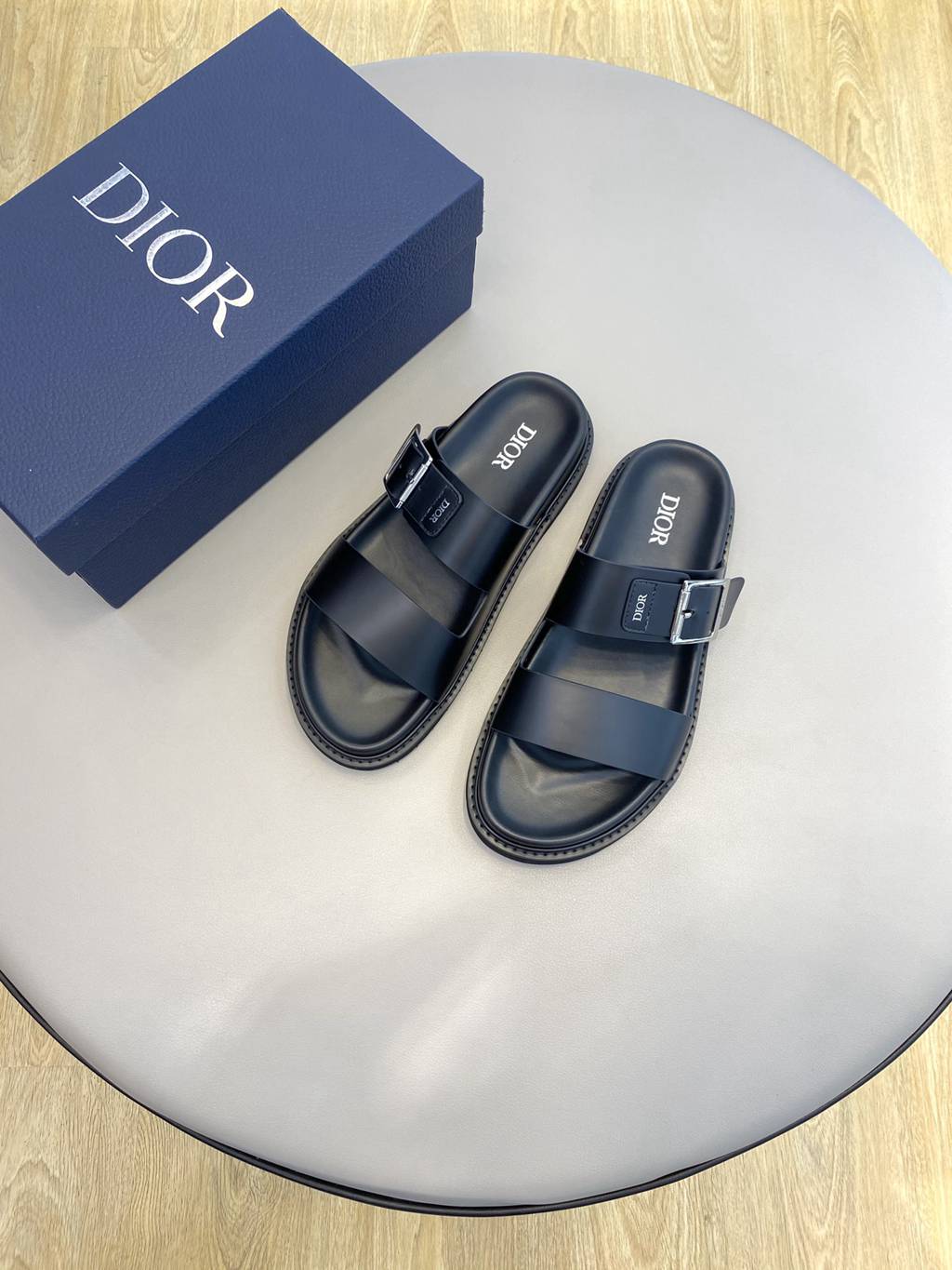 Dior sneakers