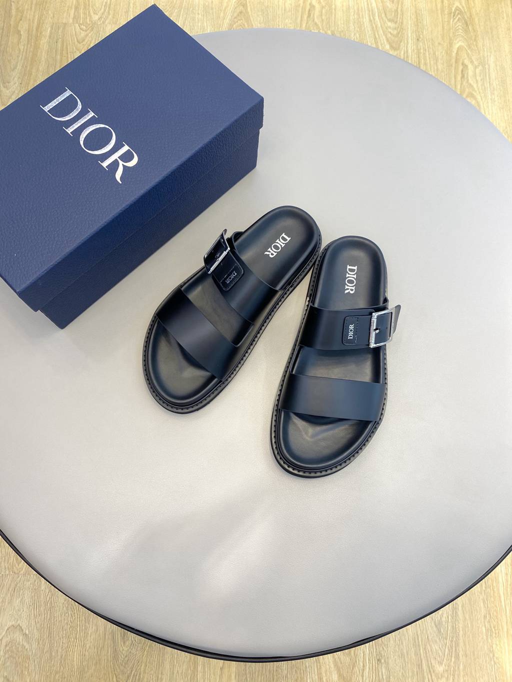 Dior sneakers