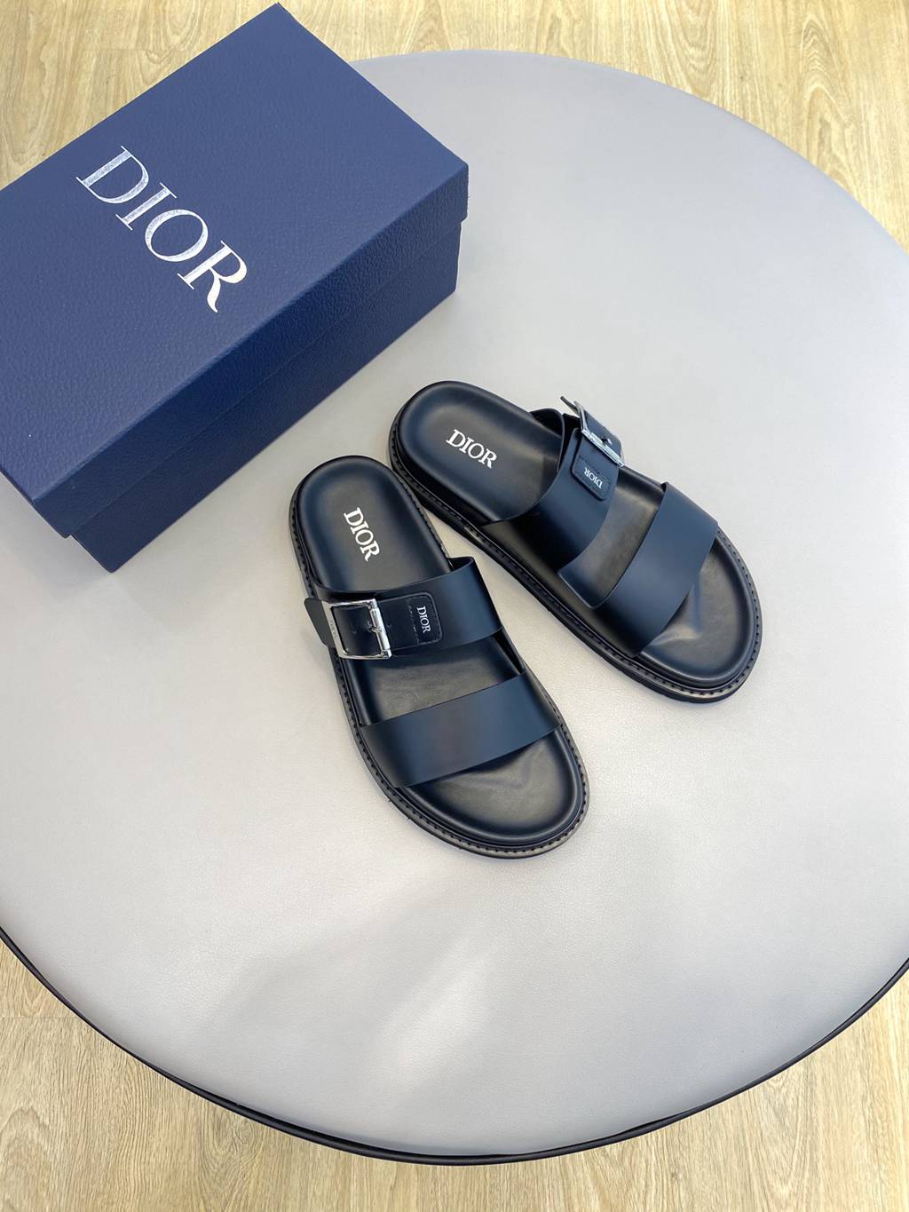 Dior sneakers