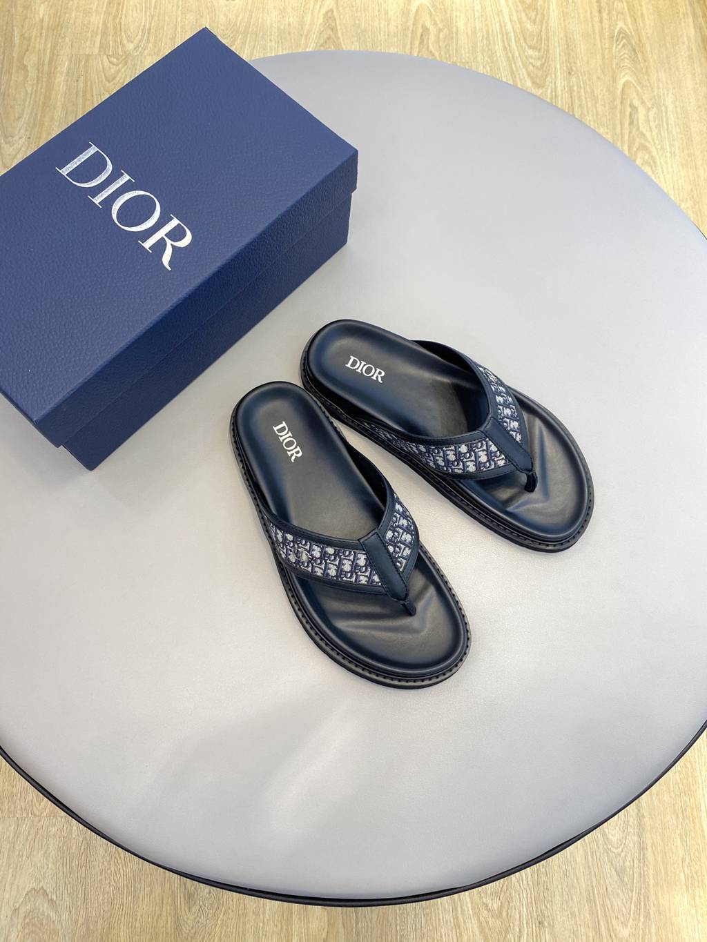 Dior sneakers