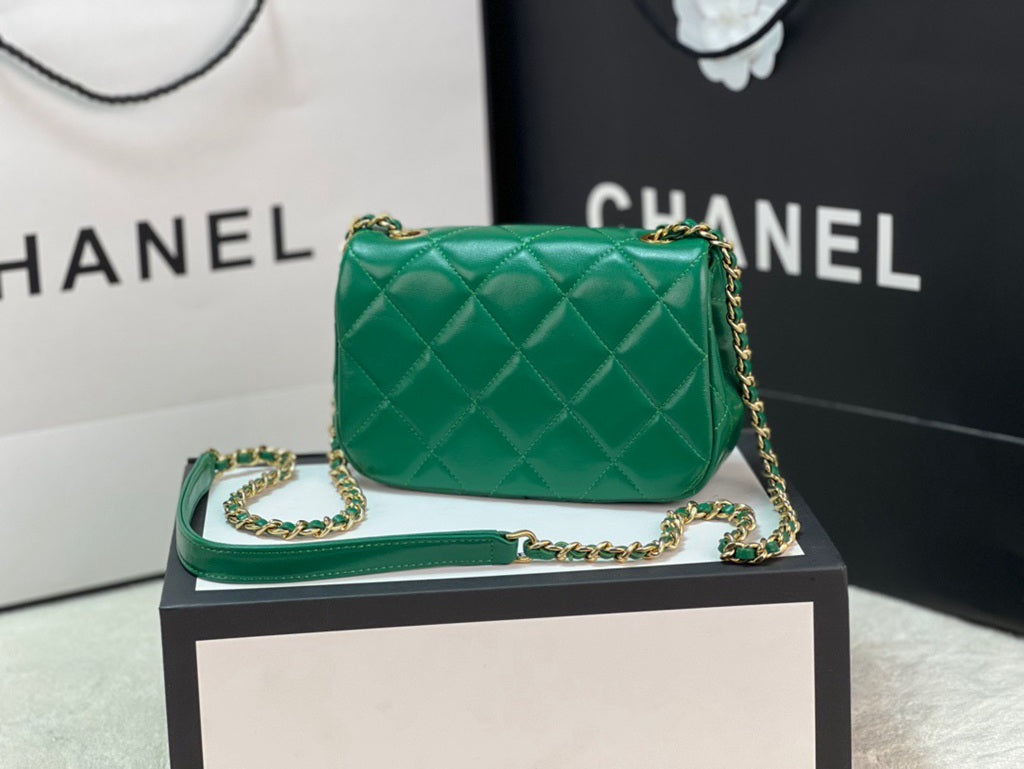 CHANEL bag