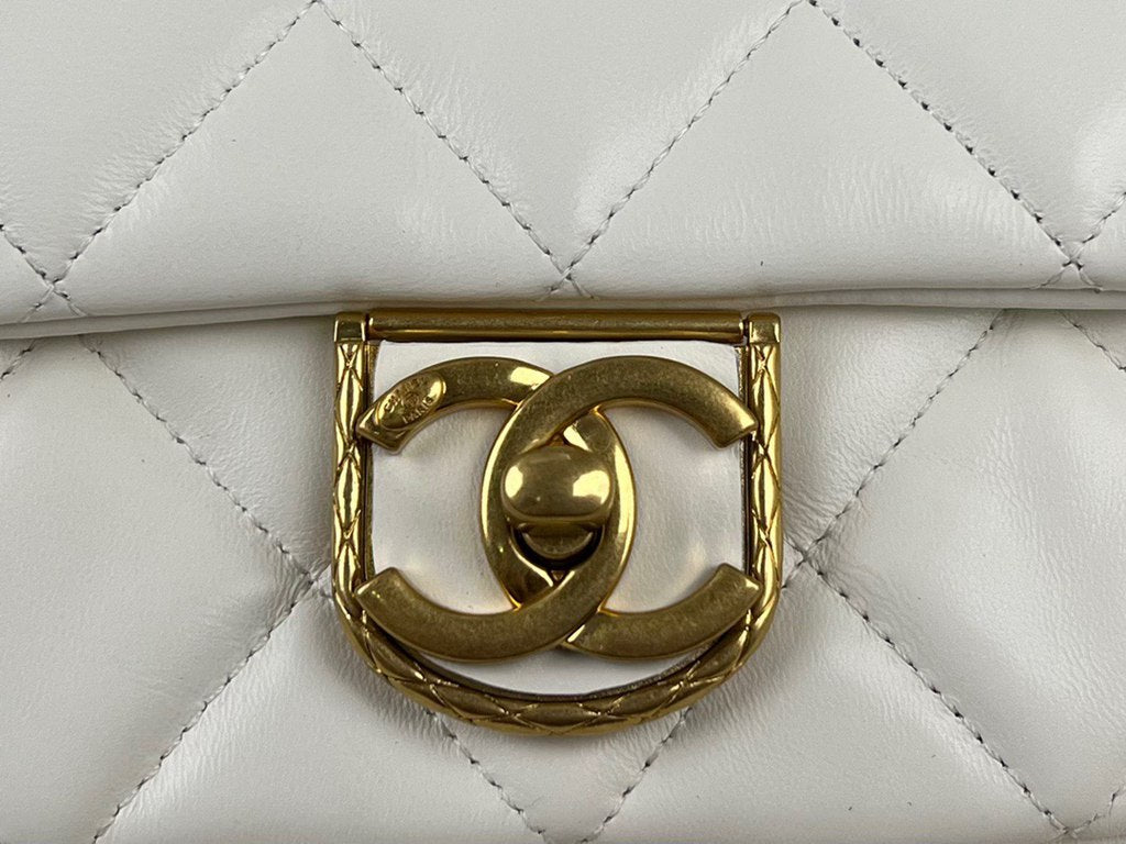 CHANEL bag