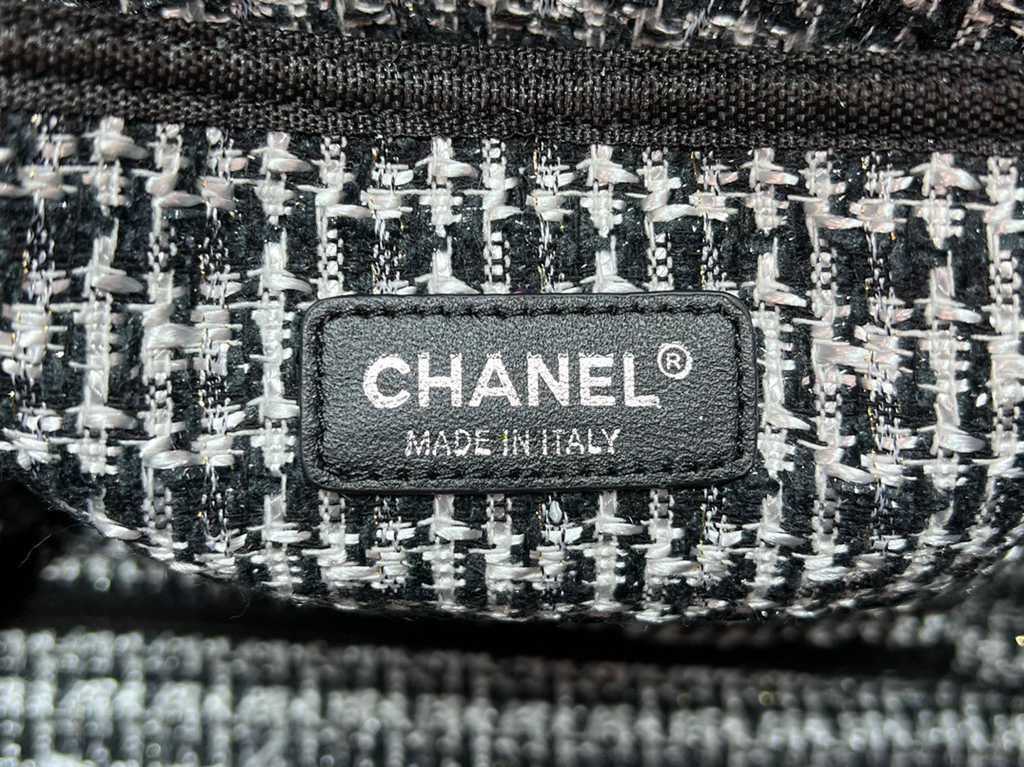 CHANEL bag