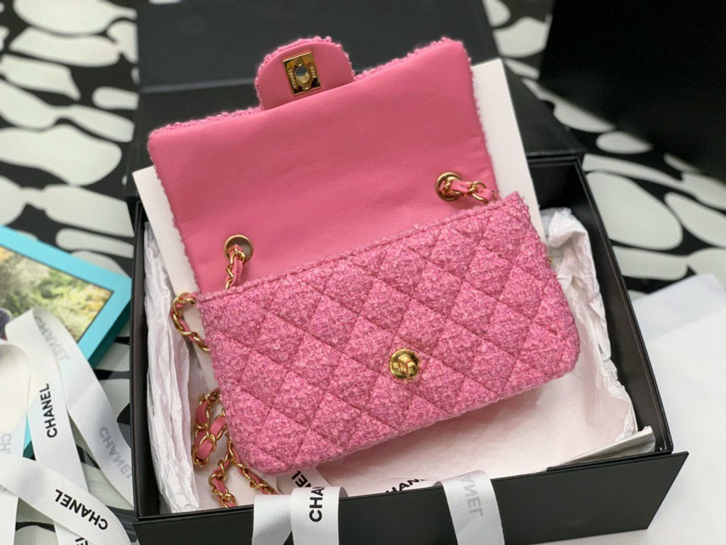 CHANEL bag