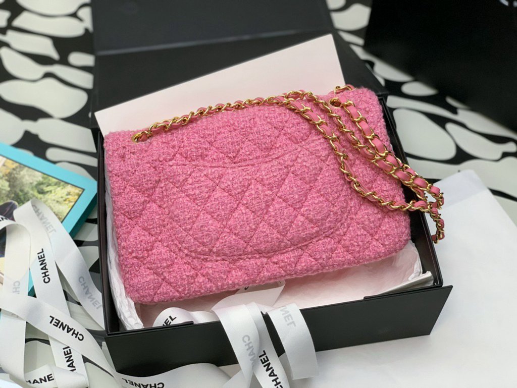 CHANEL bag