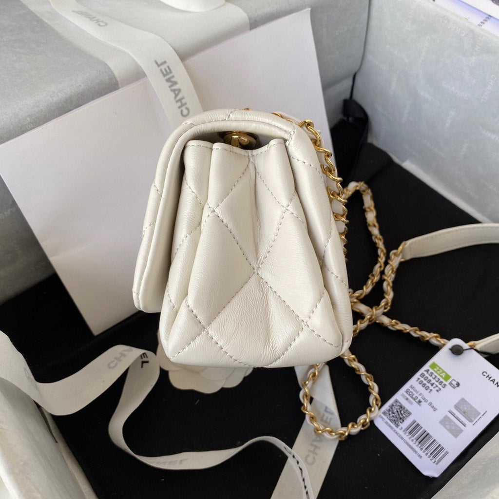 CHANEL bag