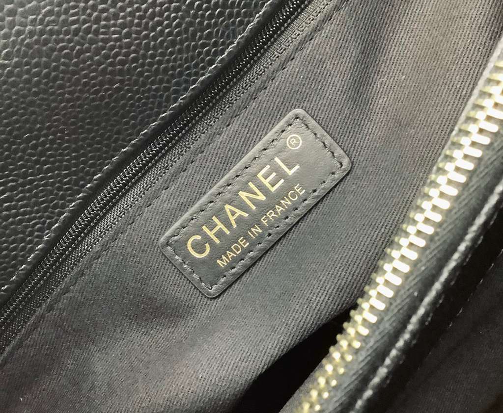 CHANEL bag