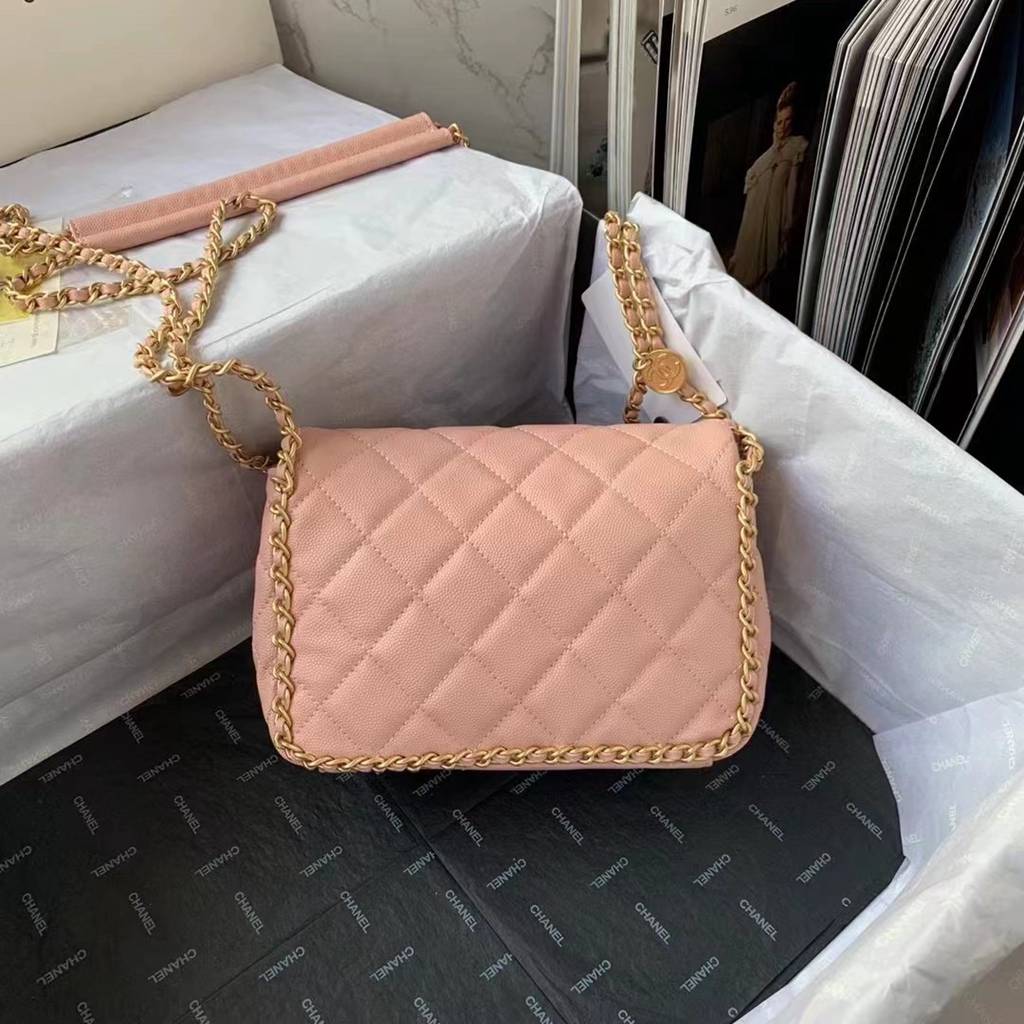 CHANEL bag