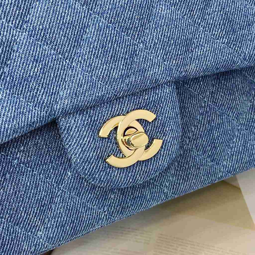 CHANEL bag