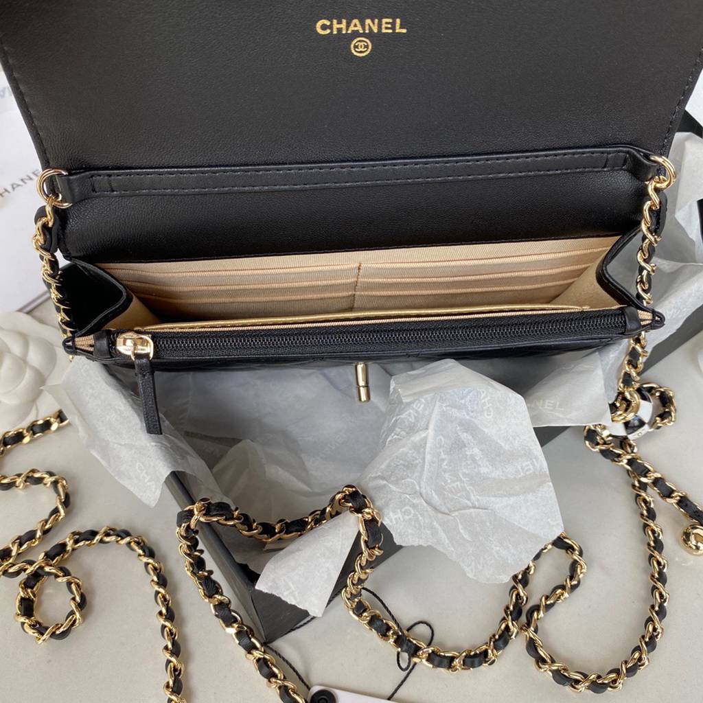 CHANEL bag