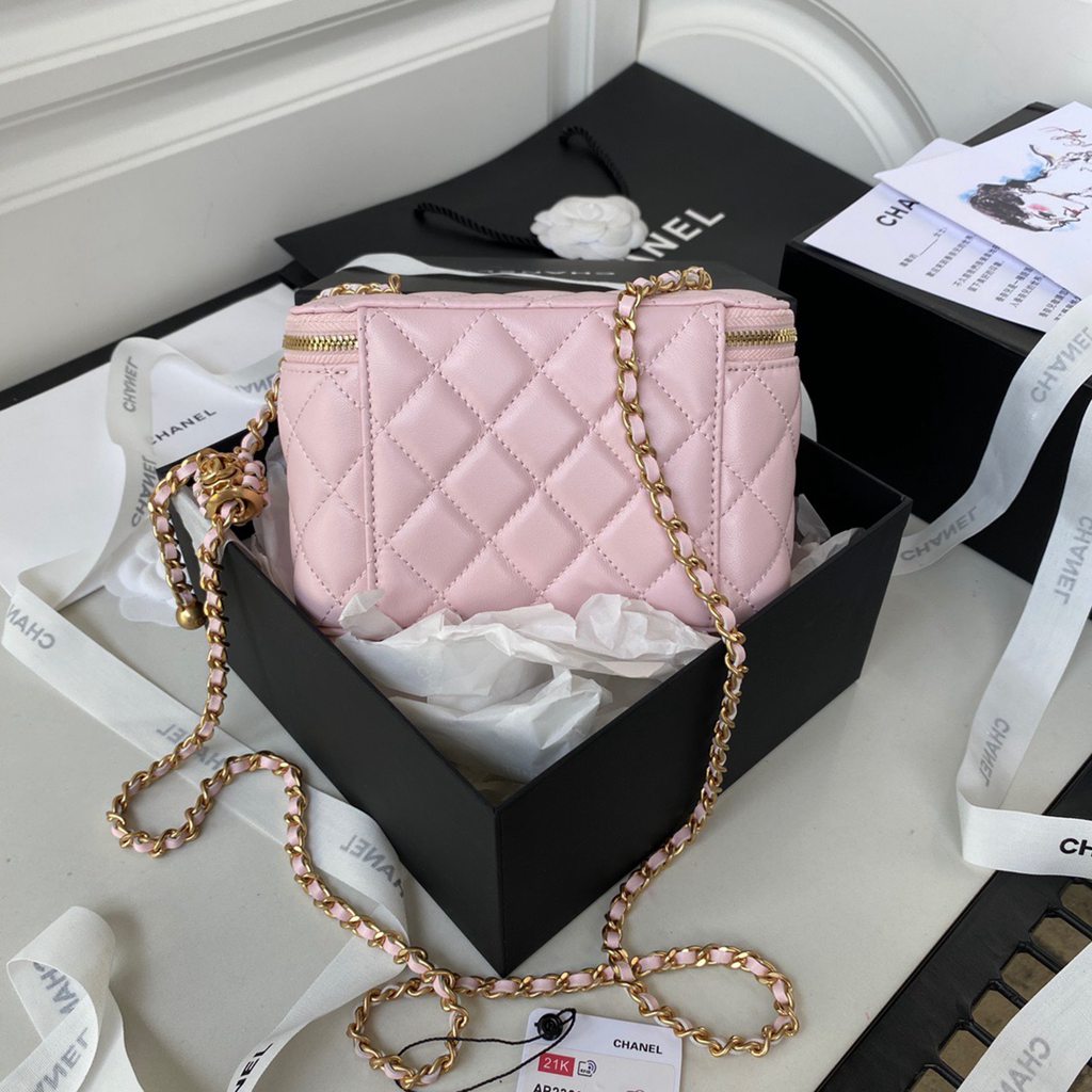 CHANEL bag