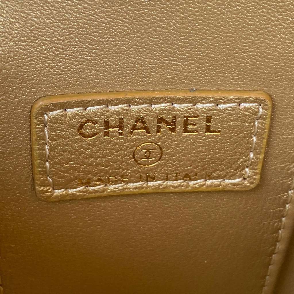 CHANEL bag