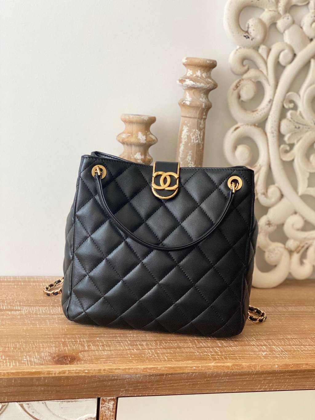 CHANEL bag