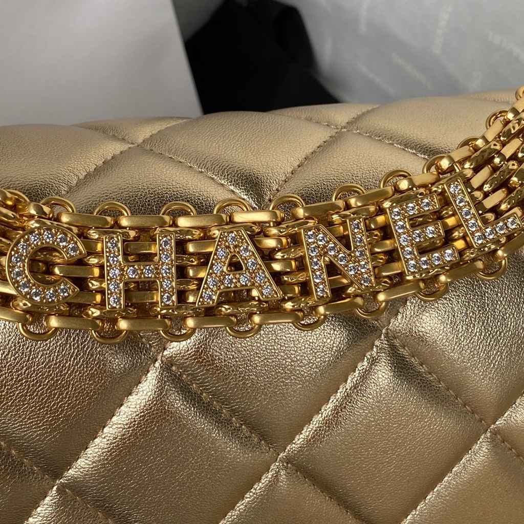 CHANEL bag