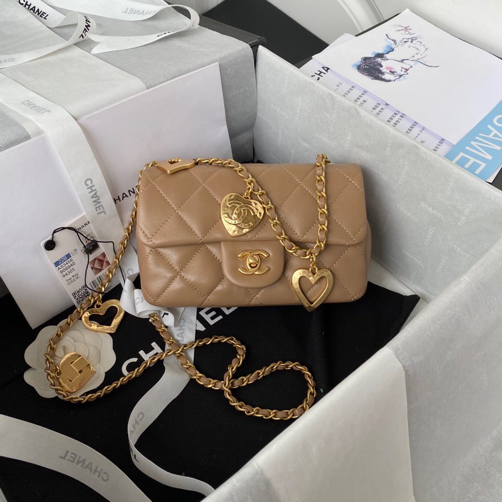 CHANEL bag