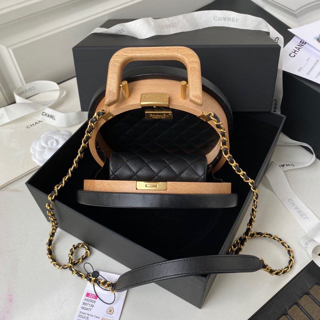 CHANEL bag