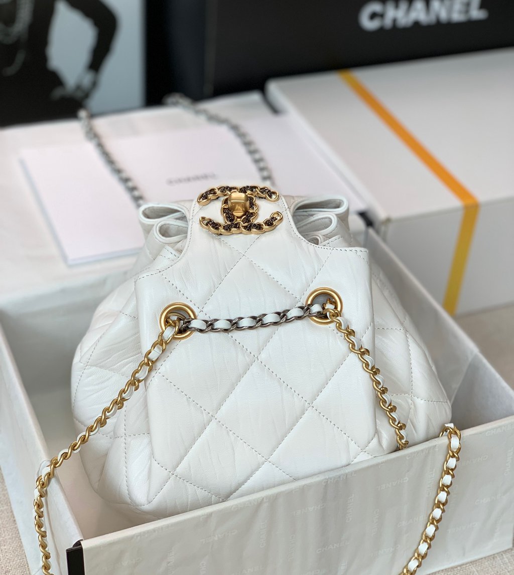 CHANEL bag