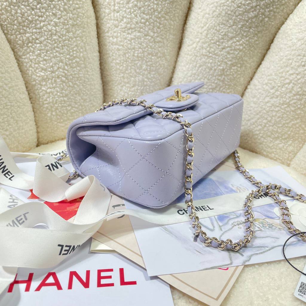 CHANEL bag