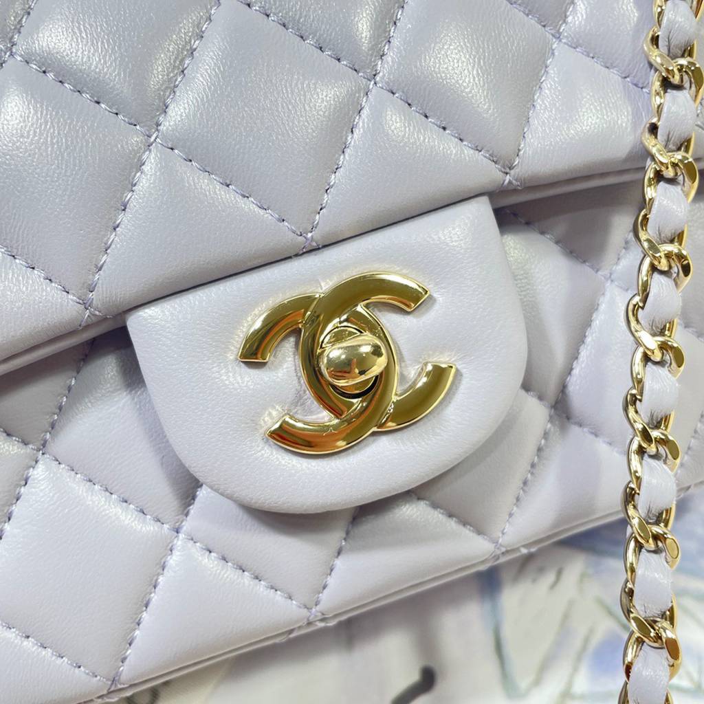 CHANEL bag