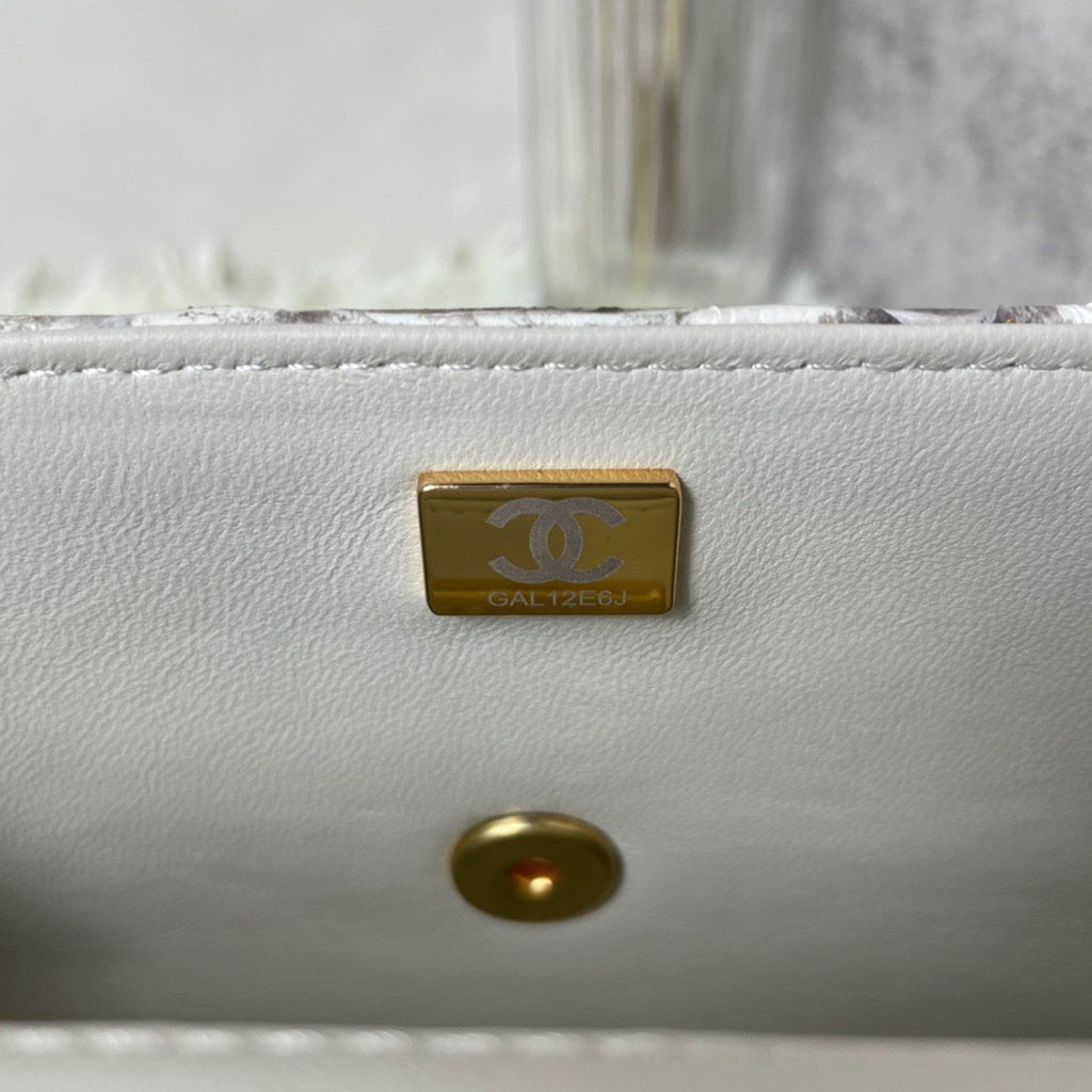 CHANEL bag