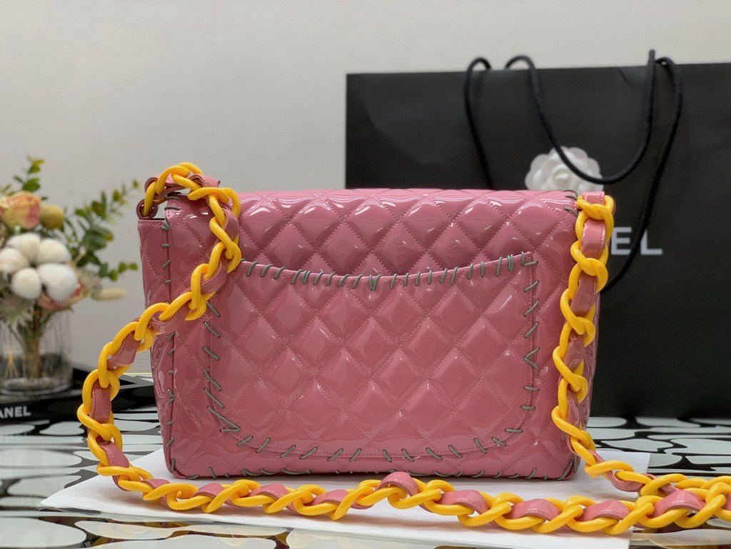 CHANEL bag