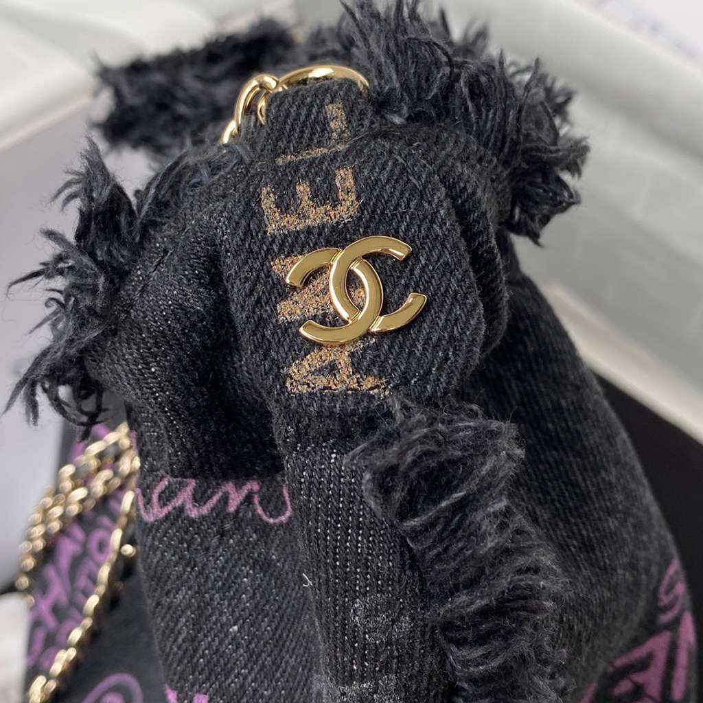 CHANEL bag