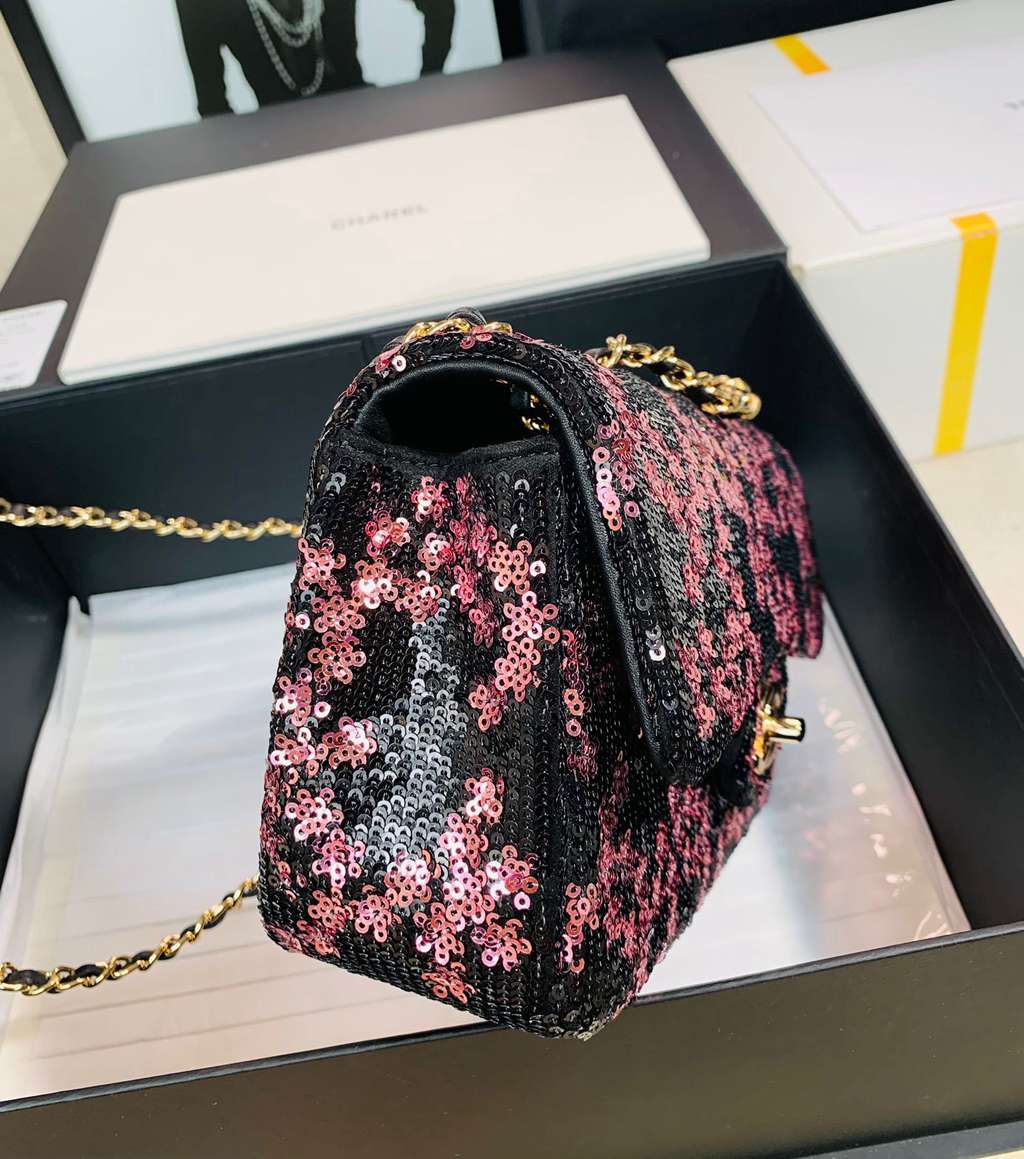 CHANEL bag