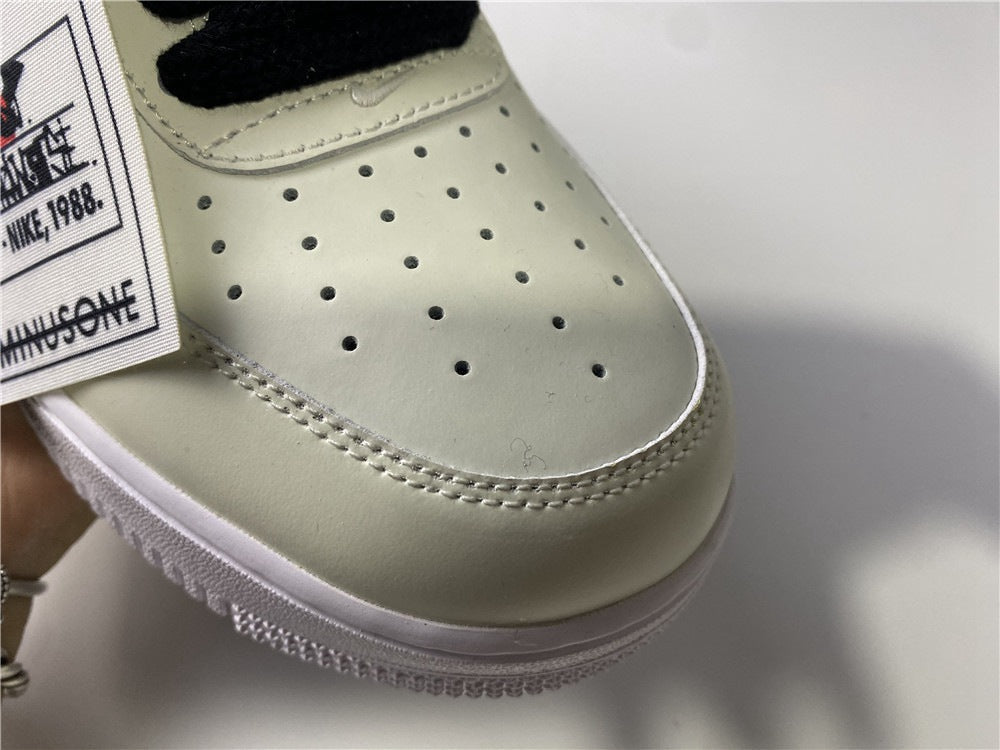 PEACEMINUSONE x Nike Air Force 1 Para-Noise 2.0